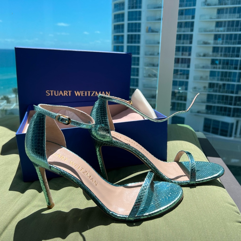 Stuart Weitzman Nudistsong Sandals Snakeskin Teal Color Brand New in Box Size 9